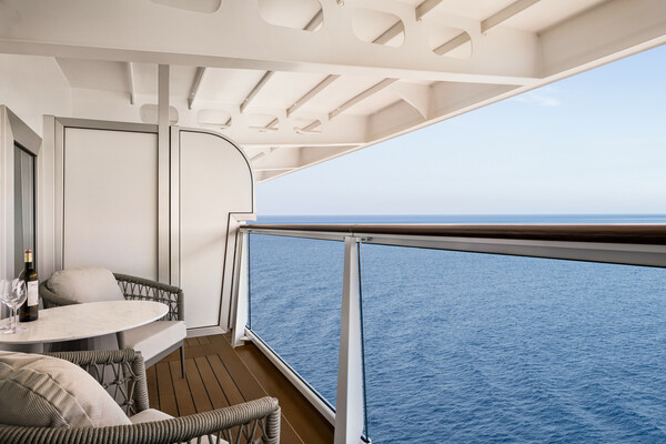 Oceania Cruises A-Class Penthouse Suite 2.jpg